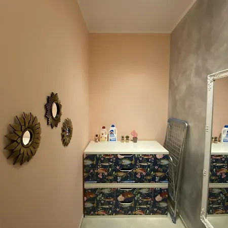Cool Flat - Private Parking & Rooftop Terrace *
